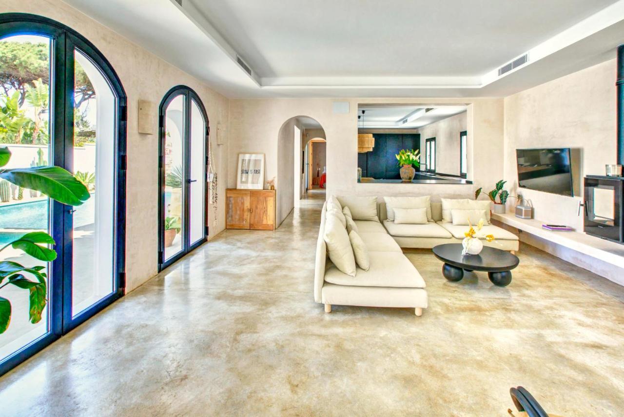 Villa Mas Tranquila - A Stylish Villa With Pool 150 M From The Beach Conil De La Frontera Exteriér fotografie