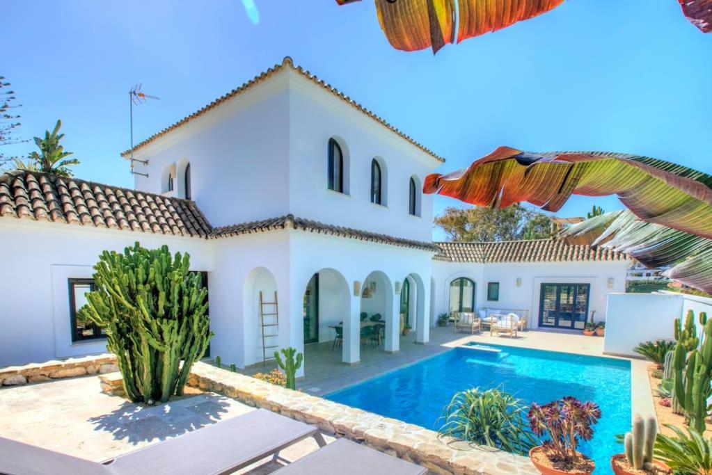 Villa Mas Tranquila - A Stylish Villa With Pool 150 M From The Beach Conil De La Frontera Exteriér fotografie